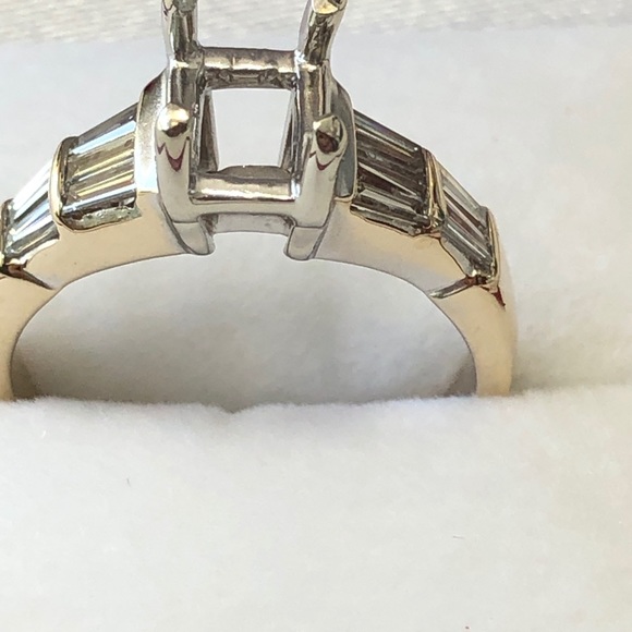 emerald cut diamond solitaire GIA cert 1.01 CT’ - Picture 4 of 9